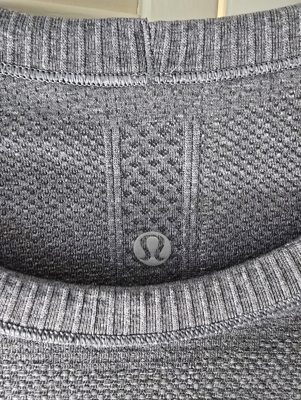 Lululemon Swiftly Tech Long Sleeve Shirt - Picture 3 of 10